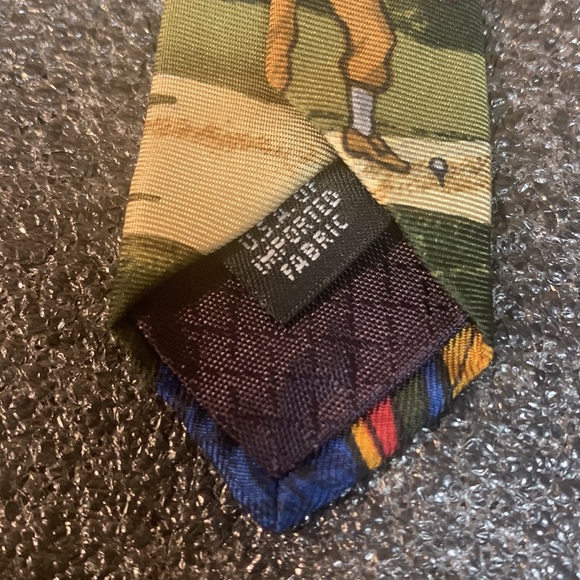 Hathaway Golf ⛳️ Multicolored Imported Fabric Style Tie - Picture 8 of 8